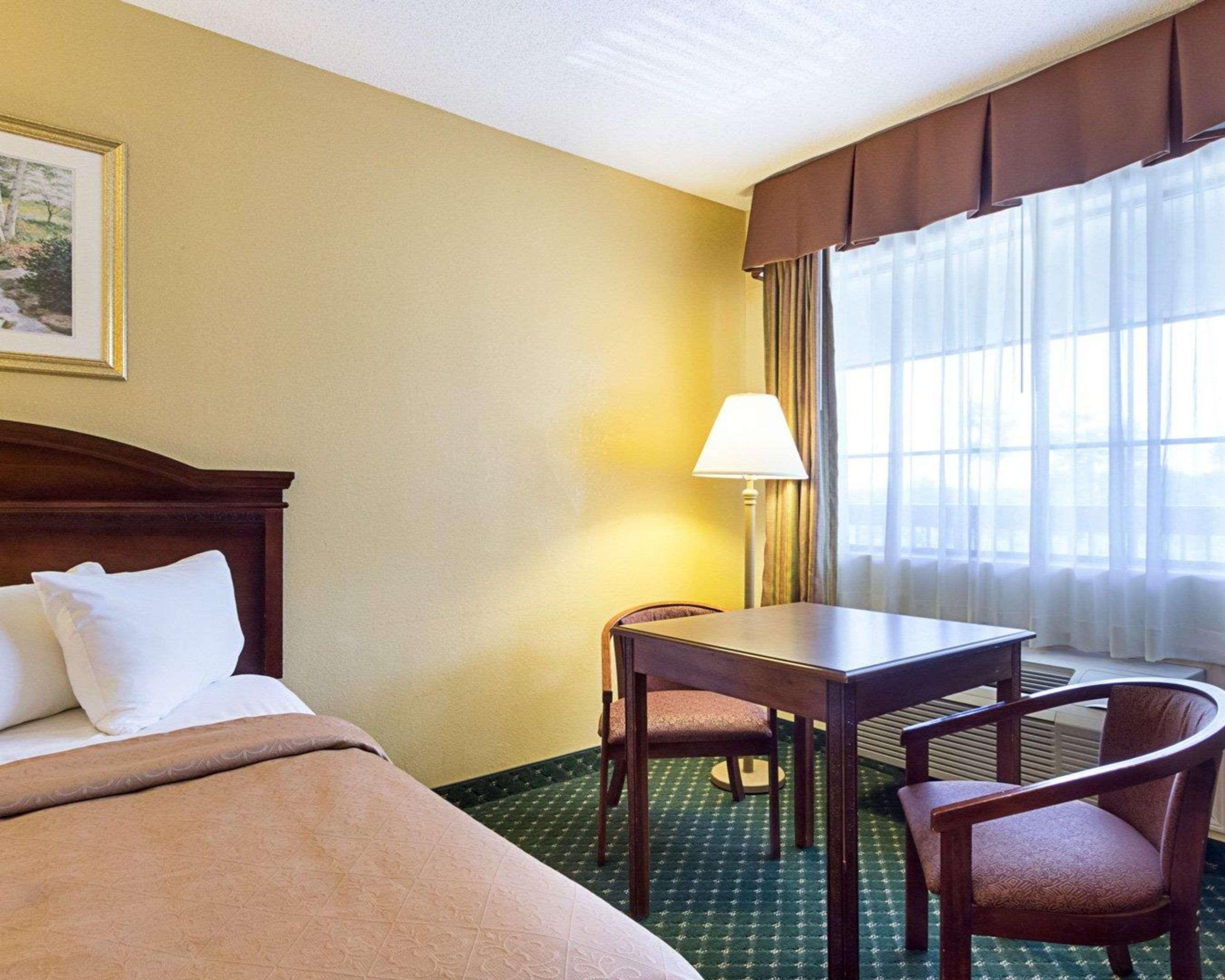 Motel 6 Jackson Ms Southwest Eksteriør bilde